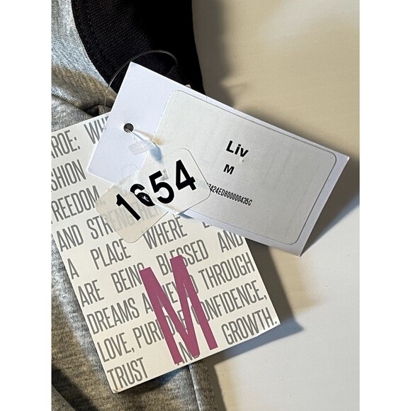 NEW Lularoe Medium Liv PLANT‎ LOVER Graphic Tee Shirt Top "WHATS YOUR POINT?" - Picture 5 of 8